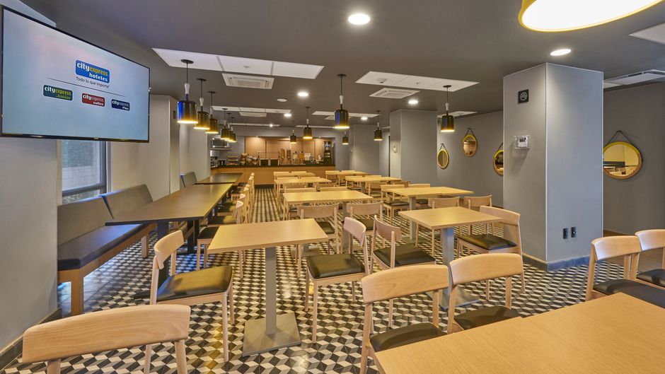 City Express Plus by Marriott Restaurant