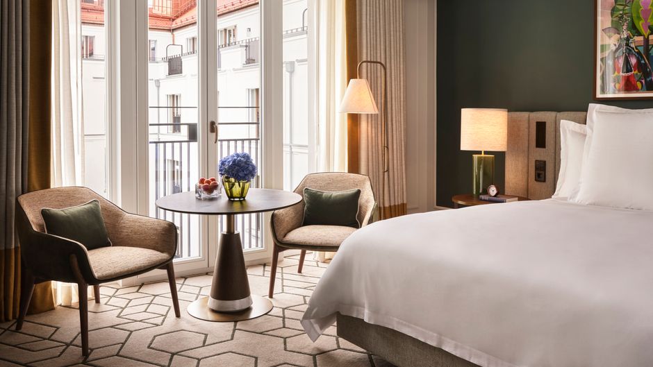 Rosewood Munich Room