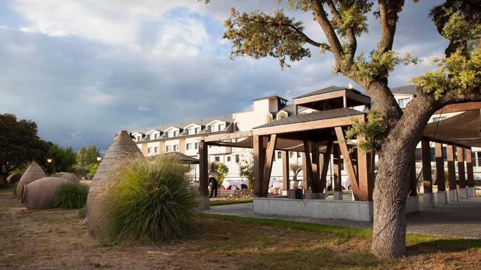 Hotel FC Villalba Exterior