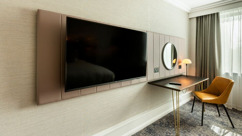 Crowne Plaza Manchester Airport Room