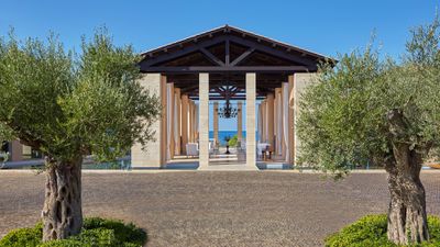 The Romanos, a Luxury Collection Resort