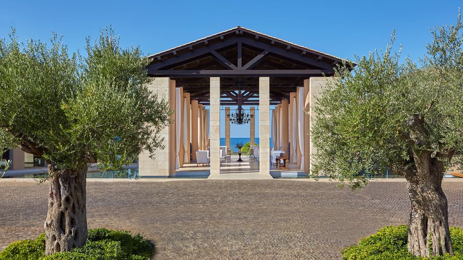 The Romanos, a Luxury Collection Resort Lobby