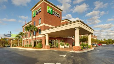 Holiday Inn Express Leland-Wilmington