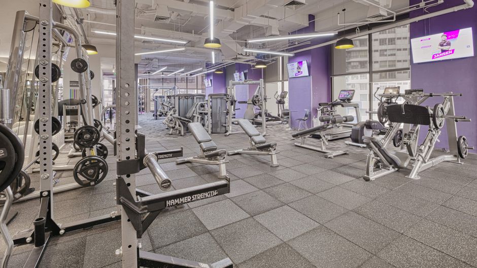 Crowne Plaza Hotel Galleria Manila Health Club