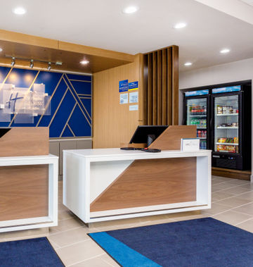 Holiday Inn Express & Suites Tampa