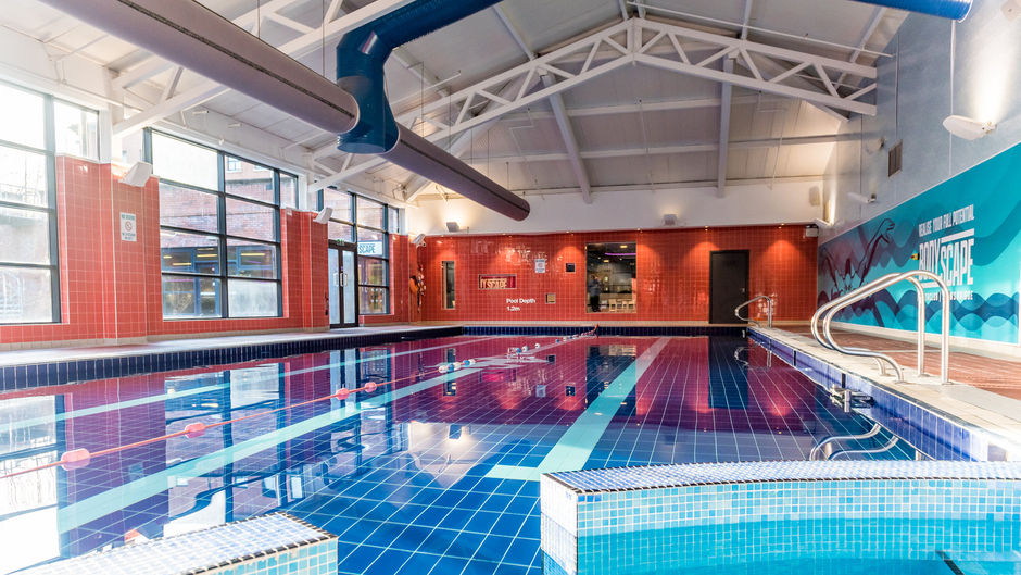 Crowne Plaza Belfast Pool