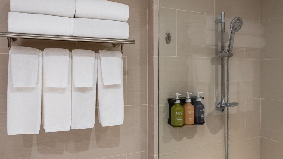 Holiday Inn Resort Phuket Surin Beach Room