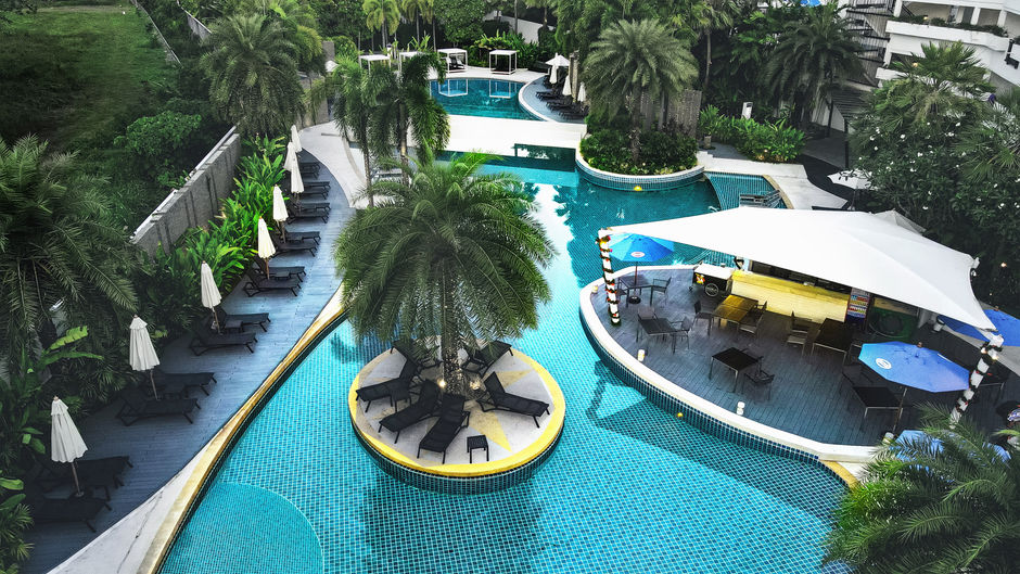 Holiday Inn Resort Phuket Surin Beach Pool