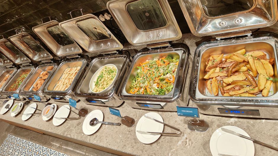 Holiday Inn Express Kathmandu Naxal Restaurant
