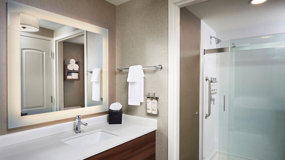 Staybridge Suites Niagara-on-the-Lake Room
