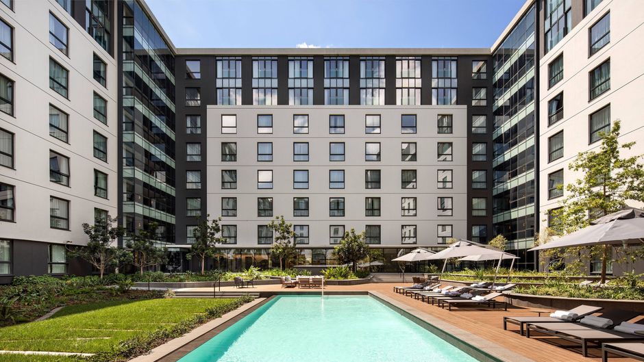 Johannesburg Marriott Hotel Melrose Arch Pool