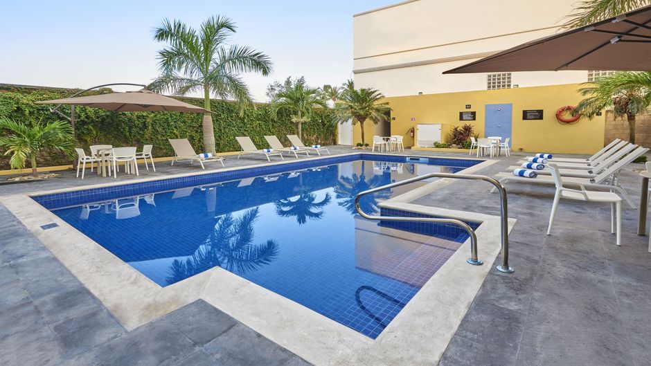 City Express by Marriott Tampico Pool