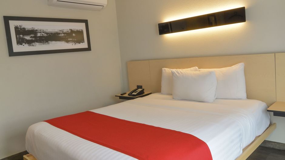 City Express Plus by Marriott Room