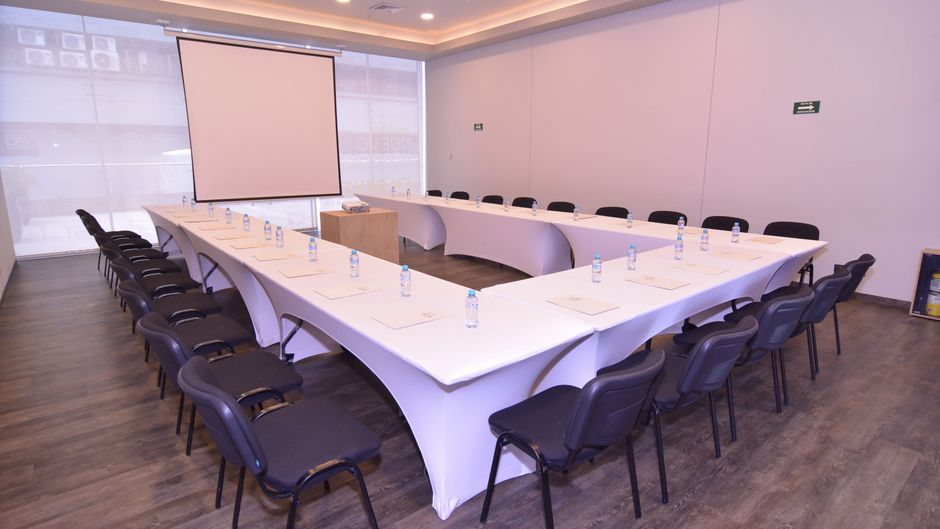 City Express Plus by Marriott Meeting