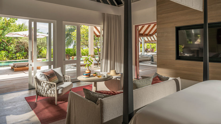 Four Seasons Resort at Landaa Giraavaru Room