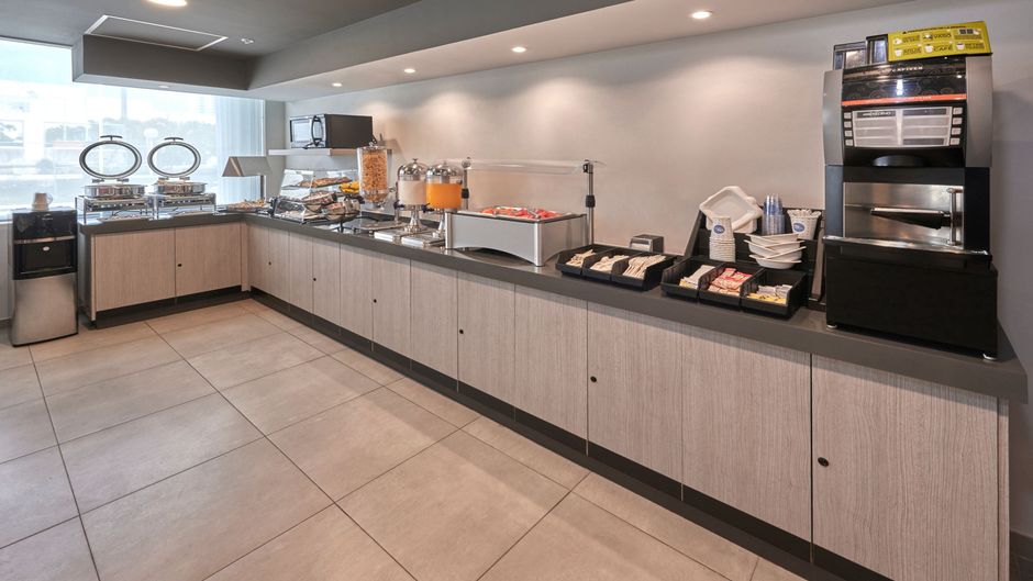 City Express Junior-Marriott Consulado Restaurant