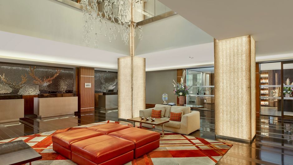 Sheraton Grand Hotel & Spa Edinburgh Lobby