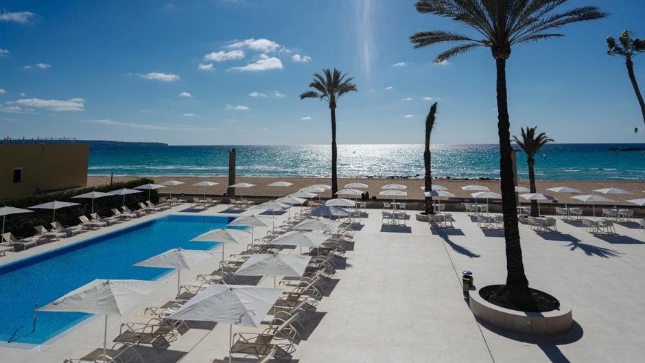 THB El Cid-Adults Only Pool