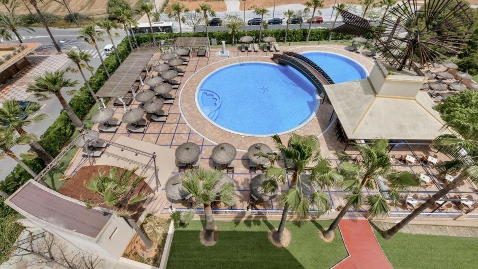 THB El Cid-Adults Only Exterior