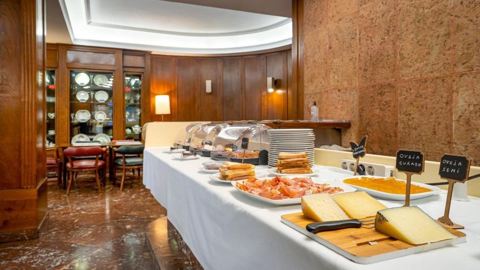 Hotel Hernan Cortes Restaurant