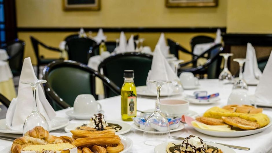 Alcomar Hotel Restaurant