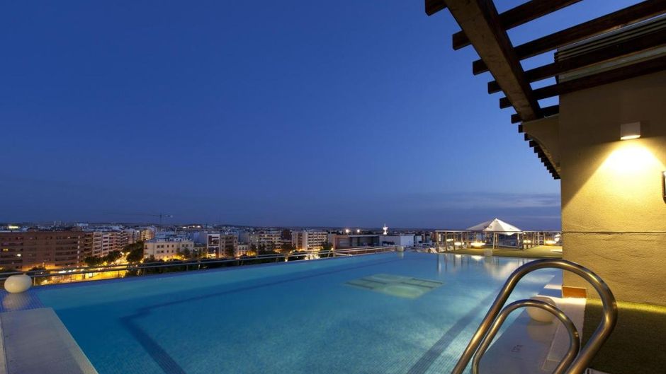 Hotel Cordoba Center Pool