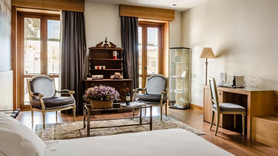 Gran Hotel La Perla Room