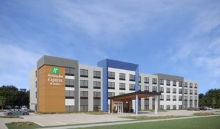 Holiday Inn Exp Suites Calera N