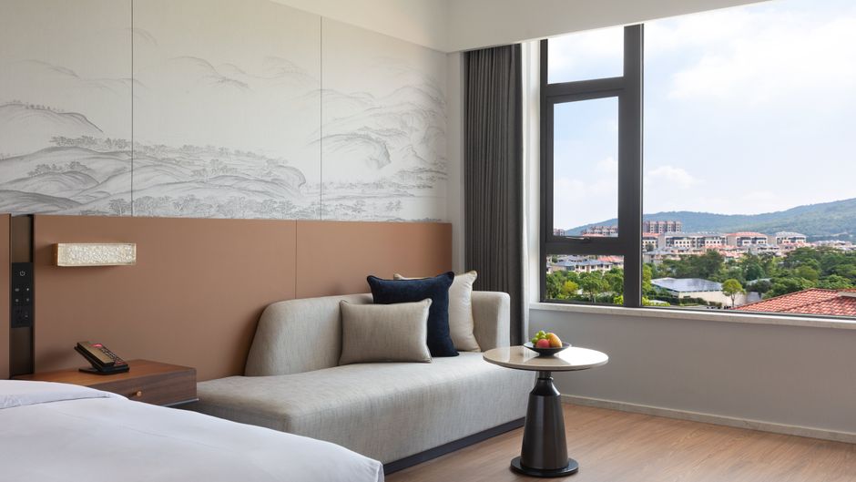 Crowne Plaza Fuchun Lakeside b Room