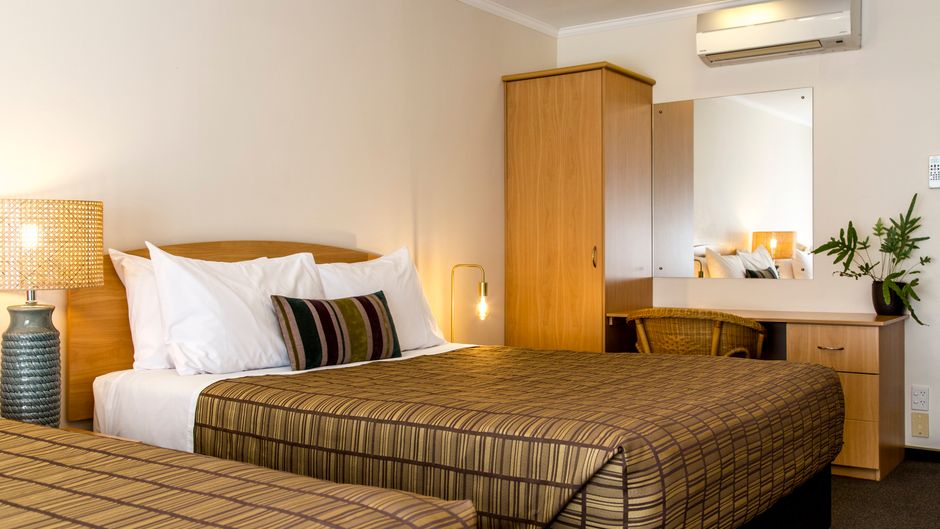 Greenlane Manor Motel Room