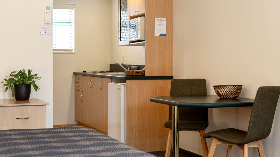 Greenlane Manor Motel Restaurant
