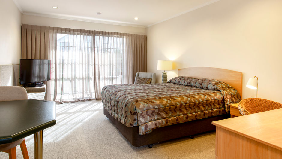 Greenlane Manor Motel Room