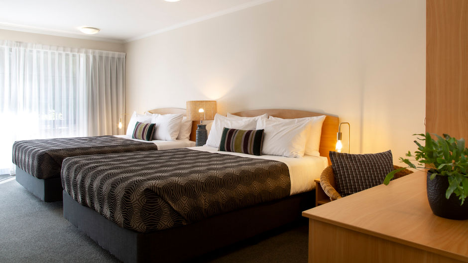 Greenlane Manor Motel Room