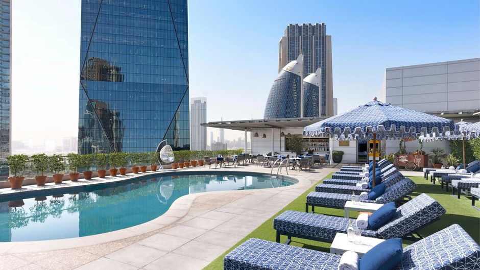 Ritz-Carlton Dubai Intl Finance Center Pool