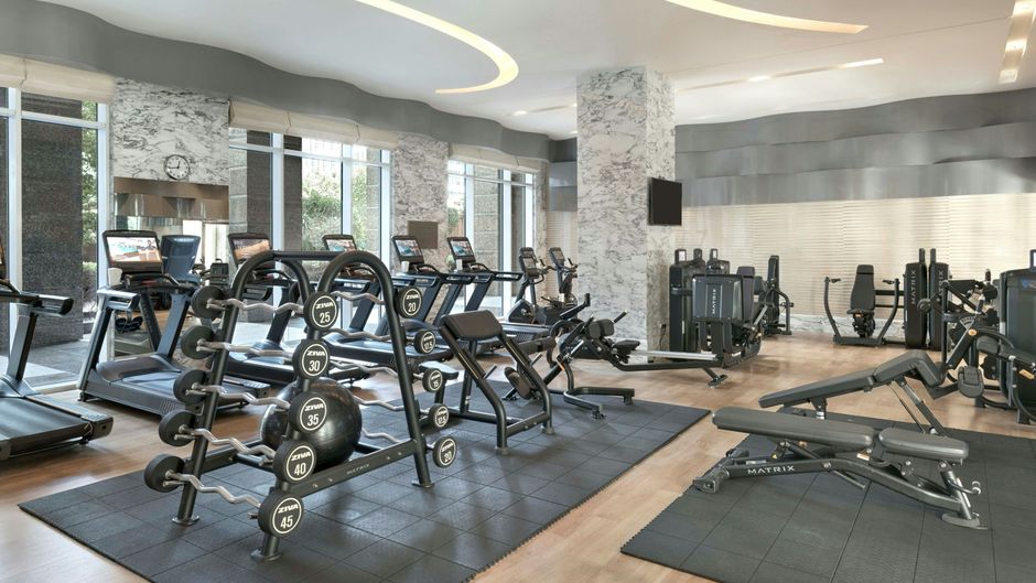 Ritz-Carlton Dubai Intl Finance Center Recreation