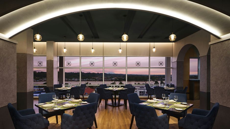 Fairfield by Marriott Bintulu Paragon Restaurant