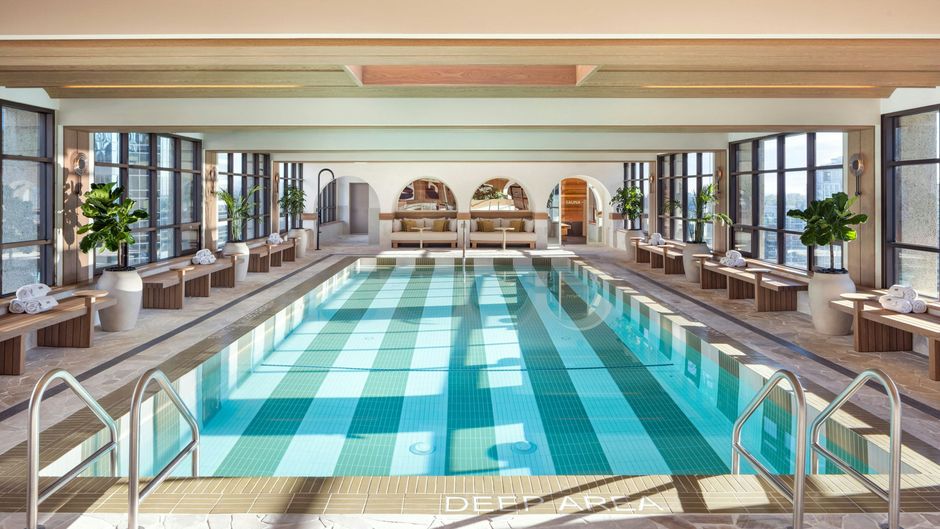 The Westin Calgary Pool
