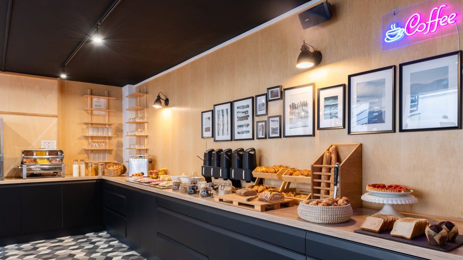 Hotel BootCamp Restaurant