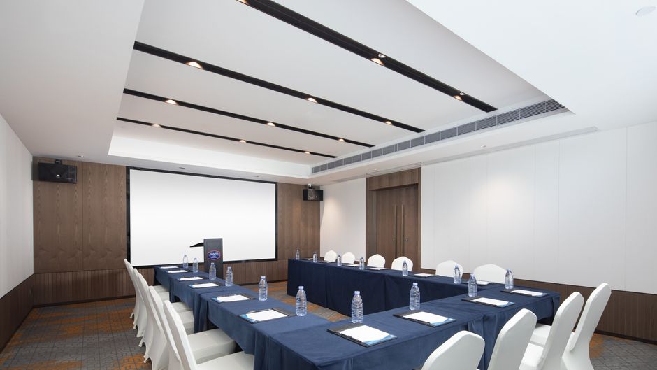Hampton Chenzhou Beihu Meeting
