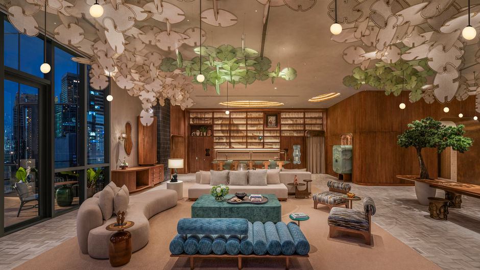 KROMO Bangkok, Curio Collection by Hilto Lobby