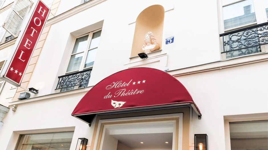 Hotel du Theatre Exterior