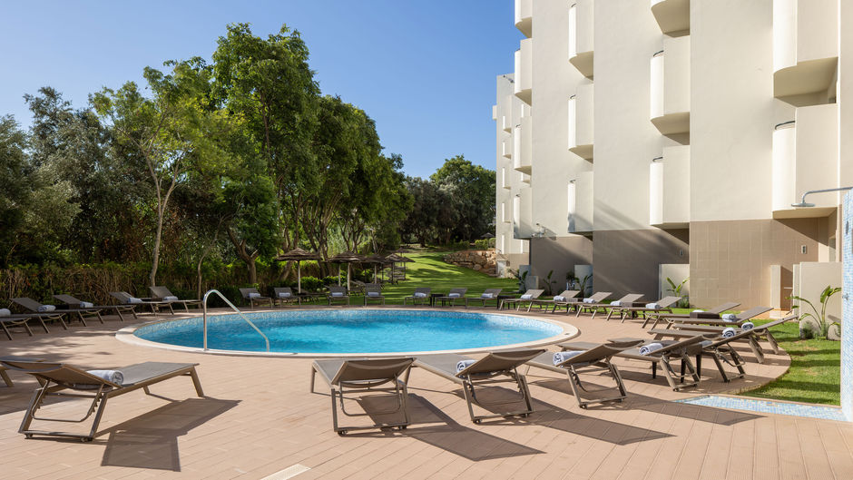 Holiday Inn Algarve Albufeira Pool