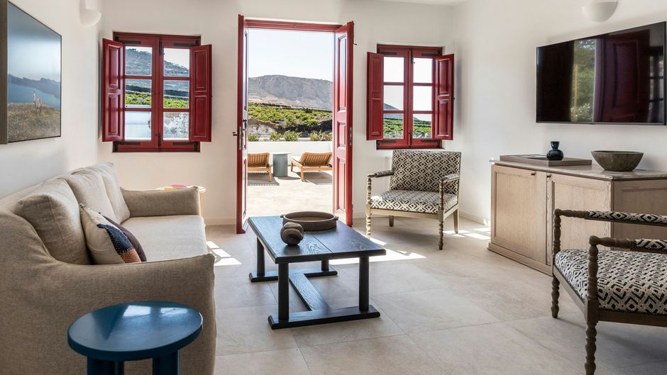 Vedema, a Luxury Collection Resort Suite