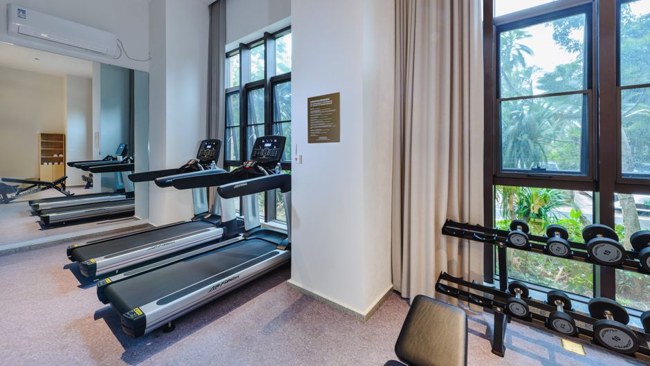 Holiday Inn Express Haikou West Coast Health Club