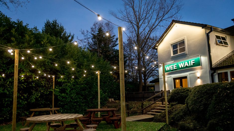 The Wee Waif Reading Exterior