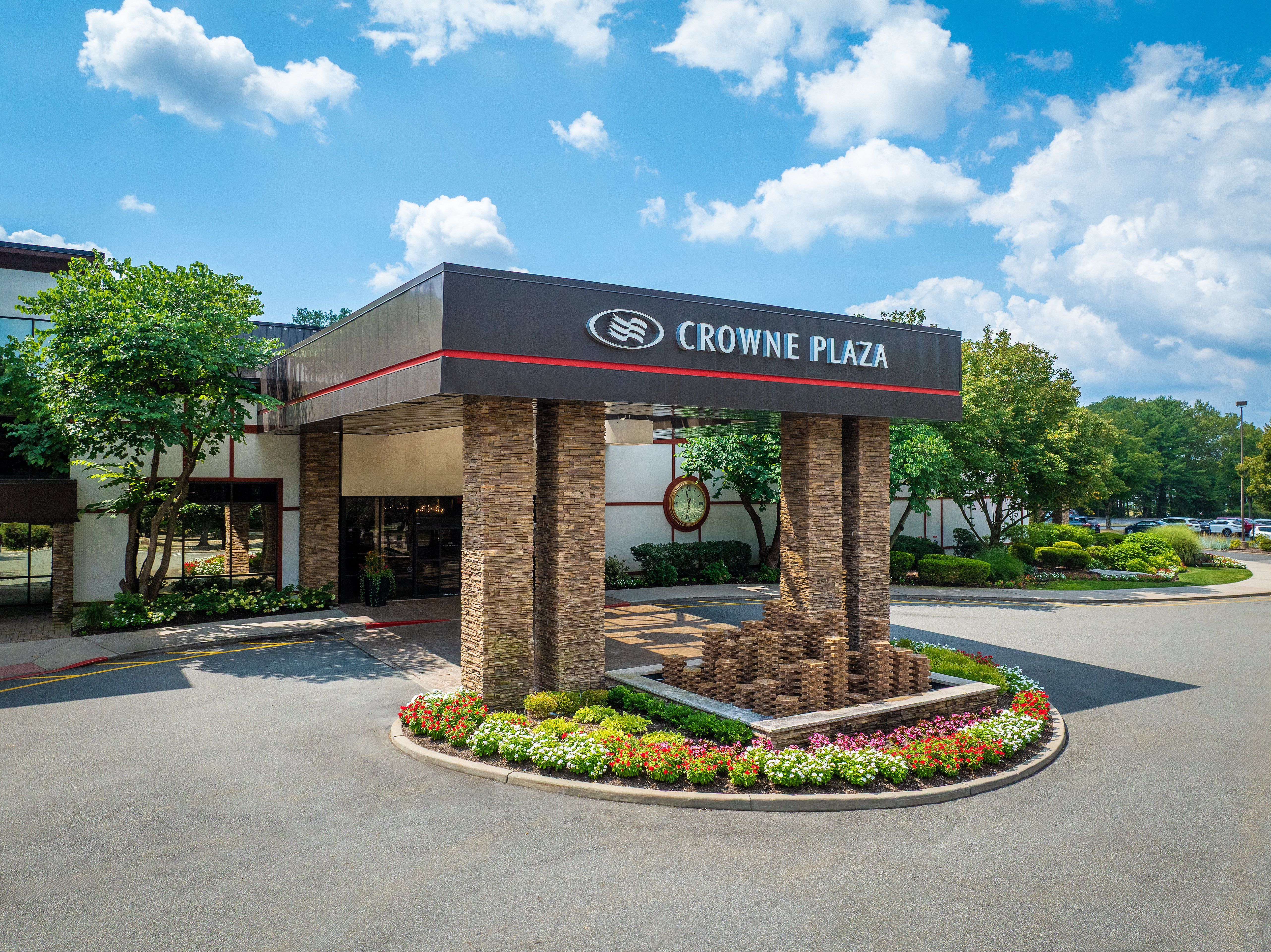 Crowne Plaza Hotel Suffern- First Class Suffern, NY Hotels- GDS