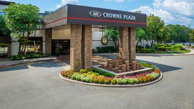 Crowne Plaza Hotel Suffern