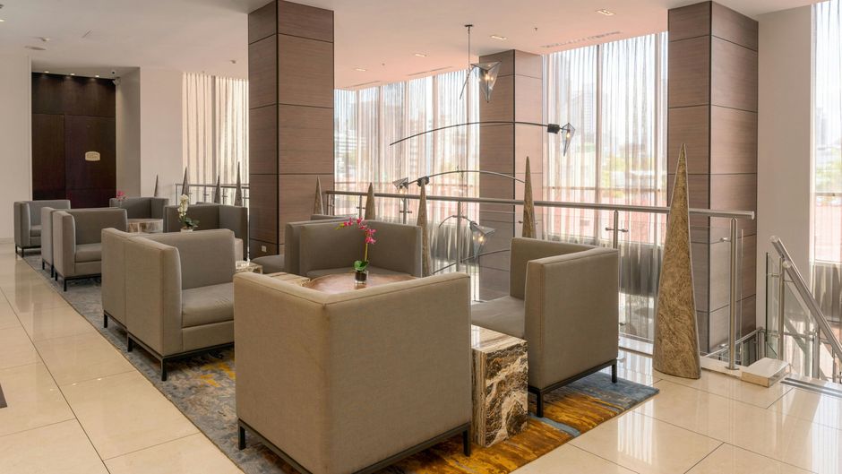 Courtyard Panama Multiplaza Mall Lobby
