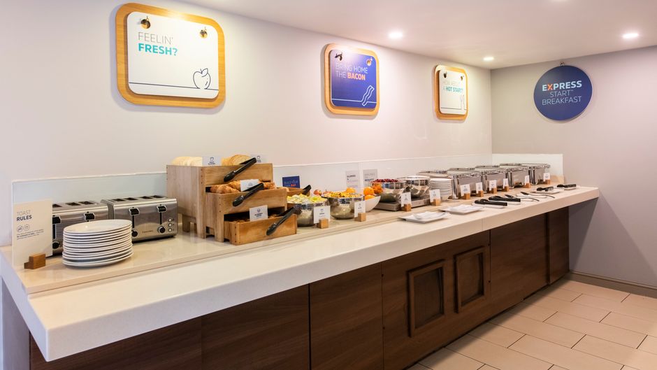 Holiday Inn Express Stirling Restaurant