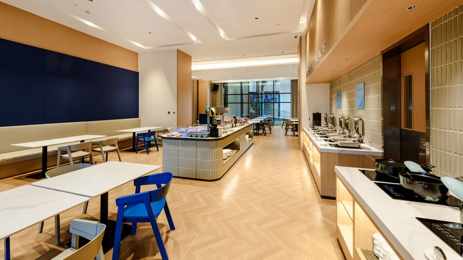 Holiday Inn Express Haikou West Coast Restaurant